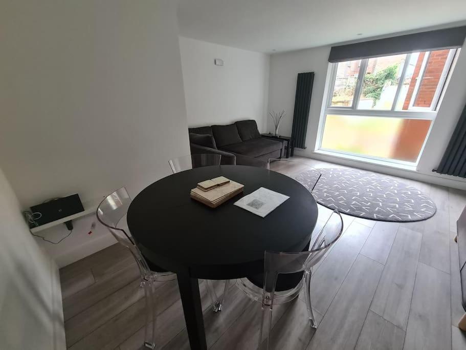 Luton Town Centre Executive Apartment エクステリア 写真