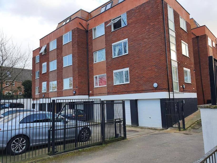 Luton Town Centre Executive Apartment エクステリア 写真